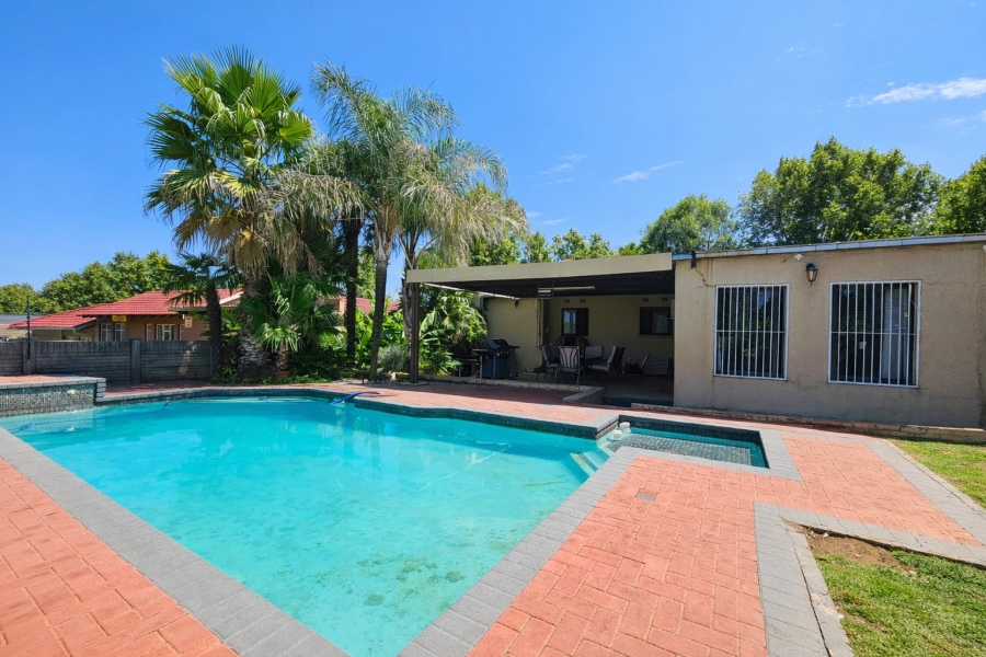 3 Bedroom Property for Sale in Sasolburg Ext 11 Free State